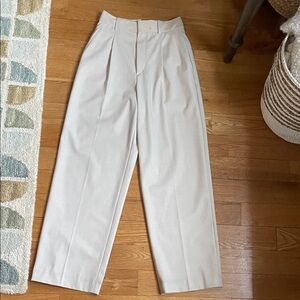 Uniqlo Women's Beige Pleated Trousers